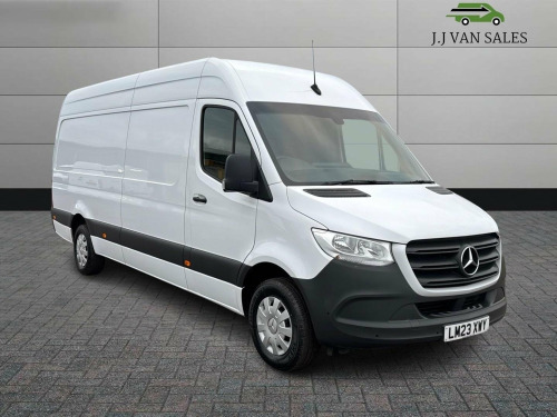 Mercedes-Benz Sprinter  2.0 315 CDI Premium RWD L3 H2 Euro 6 (s/s) 5dr