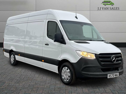 Mercedes-Benz Sprinter  2.0 315 CDI Progressive RWD L3 H2 Euro 6 (s/s) 5dr