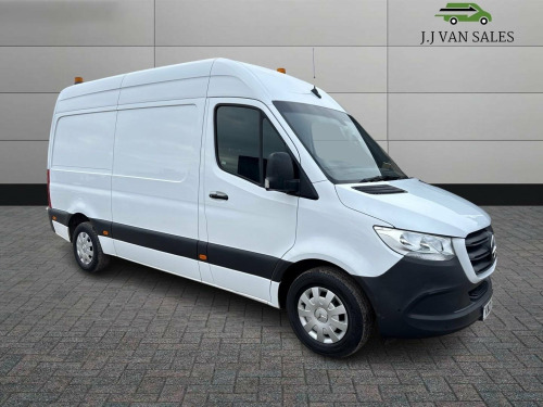 Mercedes-Benz Sprinter  2.0 315 CDI Premium RWD L2 H2 Euro 6 (s/s) 5dr