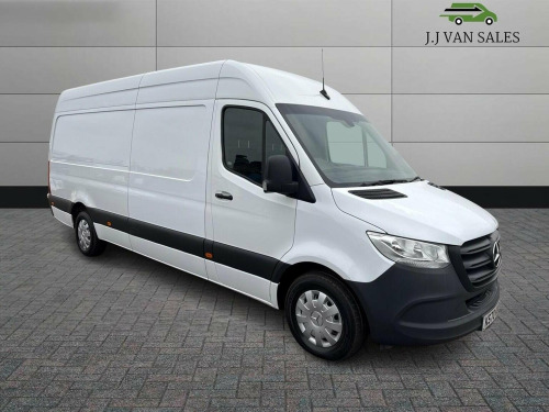 Mercedes-Benz Sprinter  2.0 315 CDI Progressive RWD L3 H2 Euro 6 (s/s) 5dr