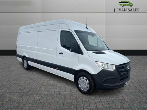 Mercedes-Benz Sprinter  2.0 315 CDI Progressive RWD L3 H2 Euro 6 (s/s) 5dr