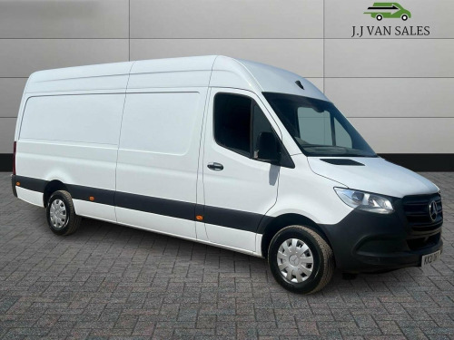 Mercedes-Benz Sprinter  2.0 315 CDI Progressive RWD L3 H2 Euro 6 (s/s) 5dr