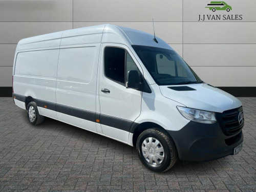 Mercedes-Benz Sprinter  2.0 315 CDI Progressive RWD L3 H2 Euro 6 (s/s) 5dr