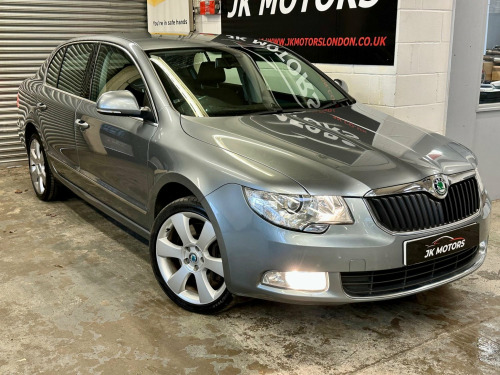 Skoda Superb  3.6 V6 Elegance DSG 4WD Euro 5 5dr