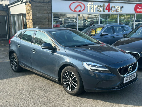 Volvo V40  2.0 D2 Momentum Euro 6 (s/s) 5dr