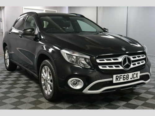 Mercedes-Benz GLA-Class GLA200 1.6 GLA200 SE (Executive) Euro 6 (s/s) 5dr