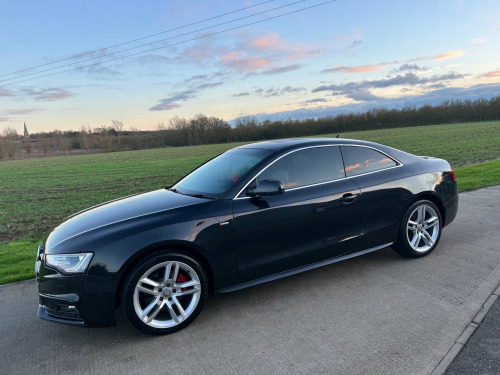 Audi A5  2.0 TDI Black Edition S Tronic quattro Euro 5 (s/s) 2dr