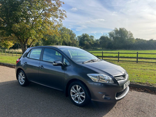 Toyota Auris  1.6 V-Matic Colour Collection Euro 5 5dr