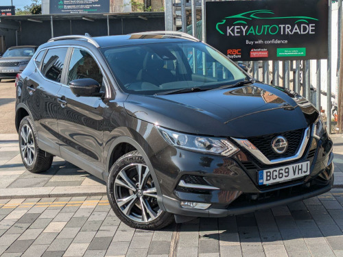 Nissan Qashqai  1.3 DIG-T N-Connecta
