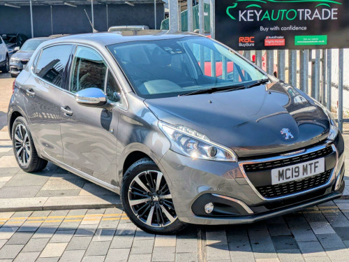 Peugeot 208  1.2 PureTech Tech Edition