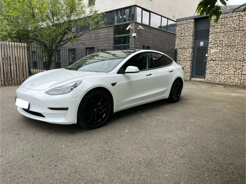 Tesla Model 3  (Dual Motor) Long Range Auto 4WDE 4dr