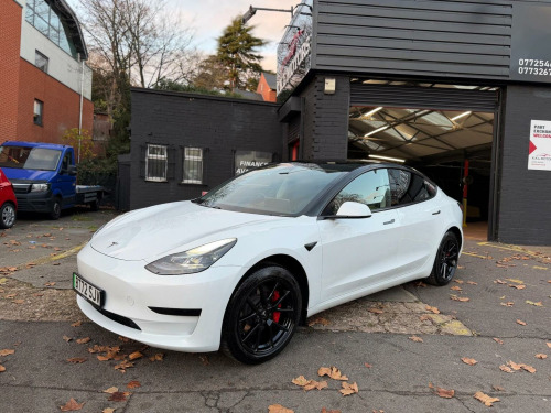 Tesla Model 3  Auto RWD 4dr
