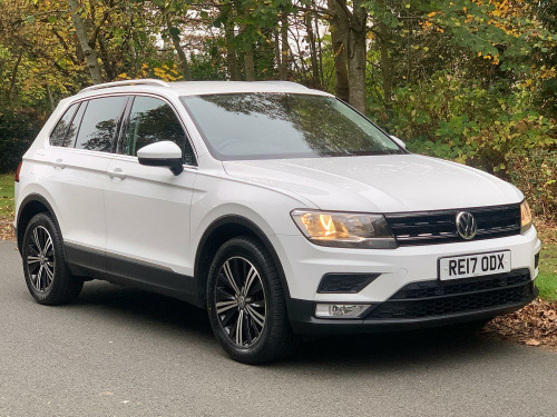 Volkswagen Tiguan  2.0 TDI BlueMotion Tech SE Navigation