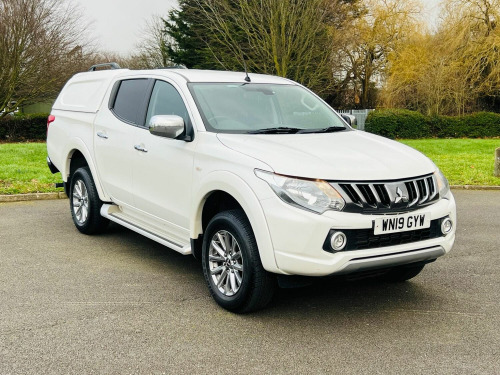 Mitsubishi L200  2.4 DI-D DC Titan 4WD Euro 6 4dr