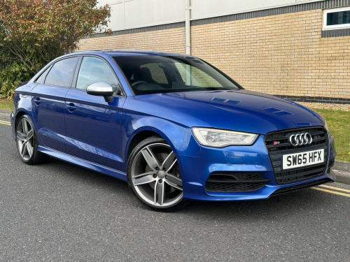 Audi S3  2.0 TFSI S Tronic quattro Euro 6 (s/s) 4dr (Nav)