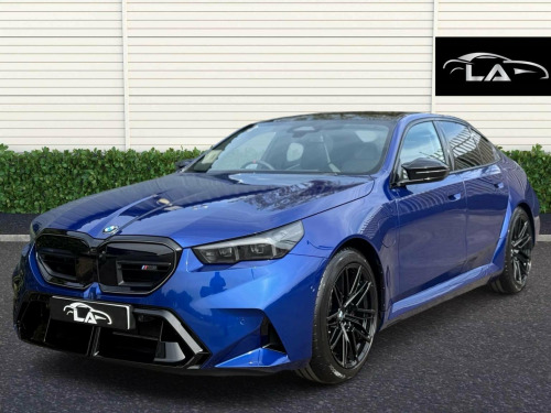 BMW M5  4.4 22.1kWh Steptronic xDrive Euro 6 (s/s) 4dr