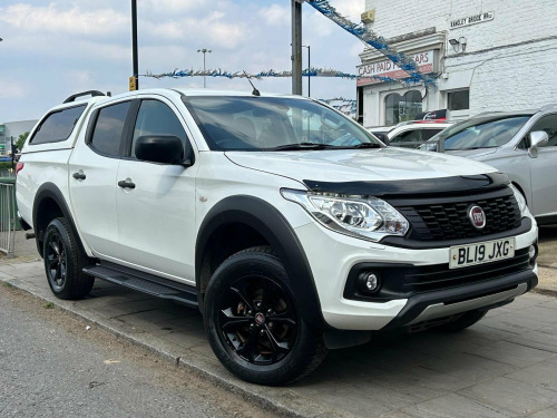 Fiat Fullback  2.4D Cross 4WD Euro 6 4dr