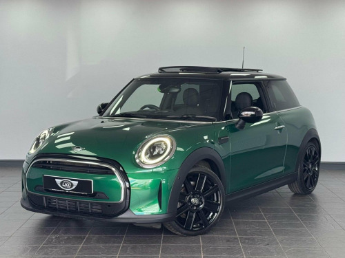 MINI Hatch  1.5 Cooper Exclusive Steptronic Euro 6 (s/s) 3dr