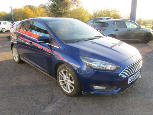 Ford Focus  1.0 T EcoBoost Zetec