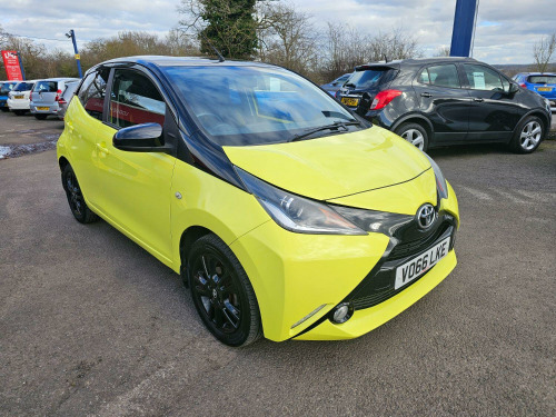 Toyota AYGO  1.0 VVT-i x-cite 3 Yellow Bi-Tone