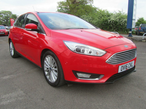 Ford Focus  1.0 T EcoBoost Titanium X