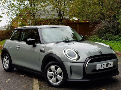 MINI Hatch  1.5 Cooper Classic Euro 6 (s/s) 3dr