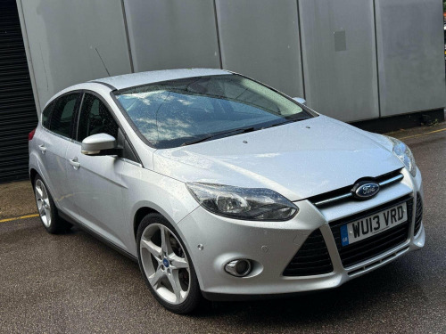 Ford Focus  1.6 TDCi Titanium Euro 5 (s/s) 5dr