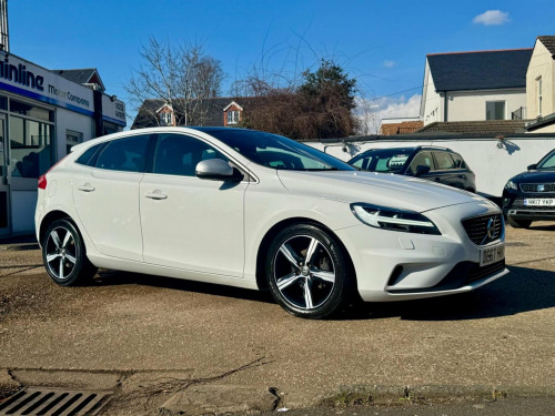 Volvo V40  2.0 D2 R-Design Nav Plus Euro 6 (s/s) 5dr