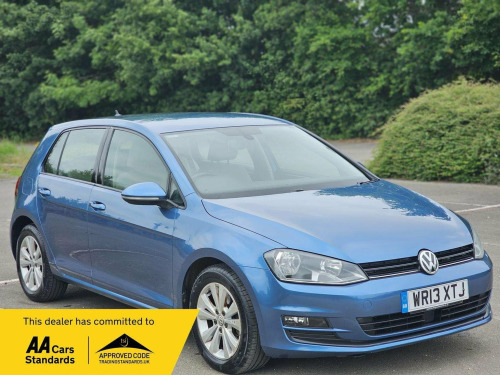 Volkswagen Golf  2.0 TDI BlueMotion Tech SE Euro 5 (s/s) 5dr