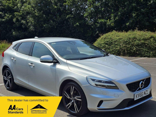 Volvo V40  2.0 D2 R-Design Pro Euro 6 (s/s) 5dr