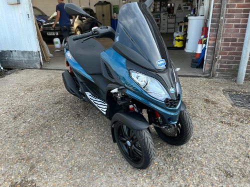 Piaggio MP3 300 Sport HPE E5