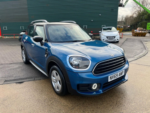 MINI Countryman  1.5 Cooper Classic Euro 6 (s/s) 5dr