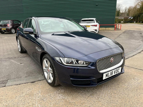 Jaguar XE  2.0d Portfolio Auto Euro 6 (s/s) 4dr