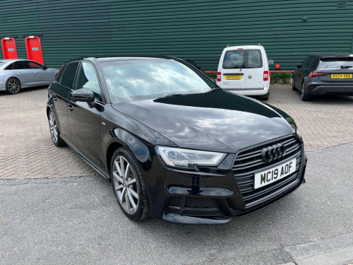 Audi A3  1.5 TFSI CoD 35 Black Edition Sportback Euro 6 (s/s) 5dr