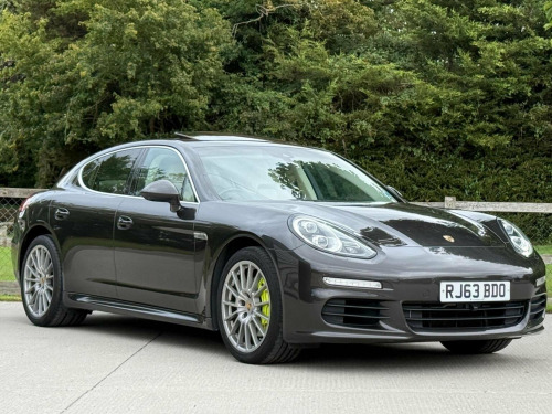 Porsche Panamera  3.0 V6 E-Hybrid S TiptronicS Euro 5 (s/s) 5dr