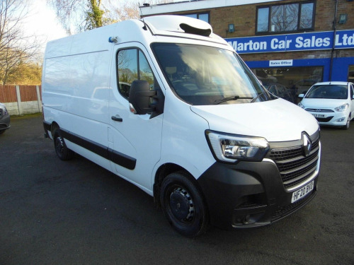 Renault Master  2.3 dCi 35 Business FWD MWB Medium Roof Euro 6 4dr