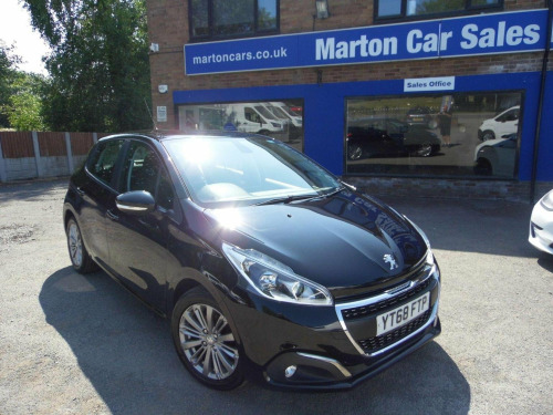 Peugeot 208  1.2 PureTech Signature Euro 6 (s/s) 5dr