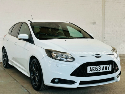 Ford Focus  2.0T EcoBoost ST-3 Euro 5 (s/s) 5dr