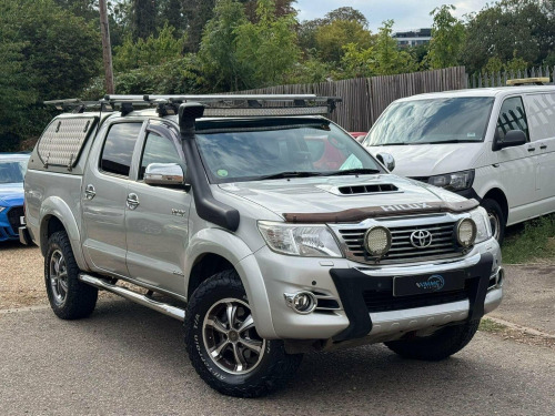 Toyota Hi-Lux  3.0 D-4D Invincible Auto 4WD 4dr