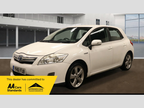 Toyota Auris  1.8 VVT-h T4
