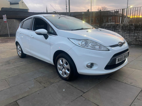 Ford Fiesta  1.6 TDCi ECOnetic DPF Titanium 5dr