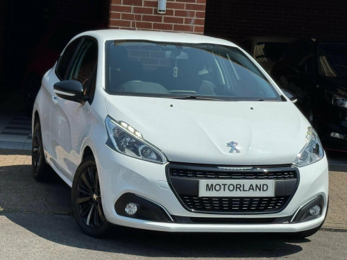 Peugeot 208  1.2 PureTech Black Edition Euro 6 3dr