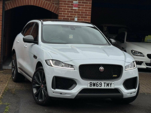 Jaguar F-PACE  3.0 D300 V6 300 Sport Auto AWD Euro 6 (s/s) 5dr