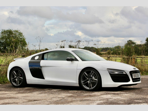 Audi R8  4.2 FSI V8 S Tronic quattro Euro 5 2dr