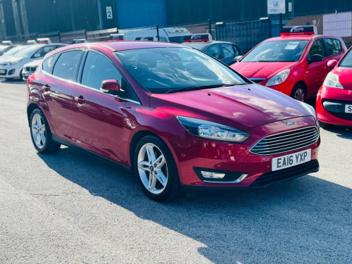 Ford Focus  2.0 TDCi Titanium Euro 6 (s/s) 5dr