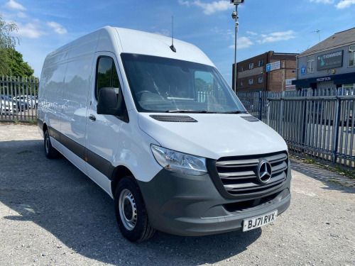 Mercedes-Benz Sprinter  2.0 315 CDI Progressive RWD L3 H2 Euro 6 (s/s) 5dr