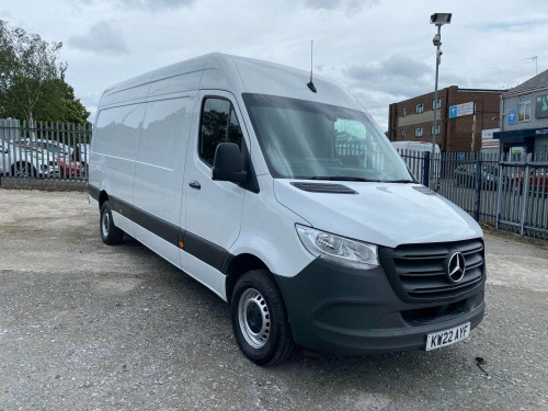Mercedes-Benz Sprinter  2.0 315 CDI Progressive RWD L3 H2 Euro 6 (s/s) 5dr