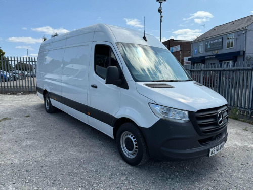 Mercedes-Benz Sprinter  2.0 315 CDI Progressive RWD L3 H2 Euro 6 (s/s) 5dr