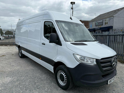 Mercedes-Benz Sprinter  2.0 315 CDI Progressive RWD L3 H2 Euro 6 (s/s) 5dr