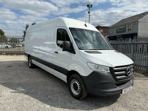 Mercedes-Benz Sprinter  2.0 315 CDI Progressive RWD L3 H2 Euro 6 (s/s) 5dr